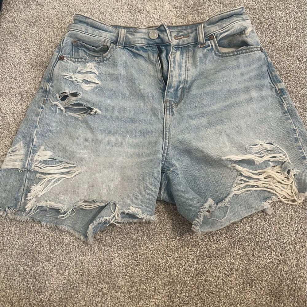 American Eagle Mom Short